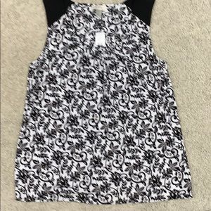 Loft NWT black patterned camisole.  Size Medium.